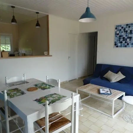 度假居 House Agreable Maison De Vacances En Plein Centre De Sur Mer 1